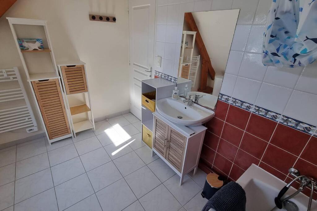 Maison De Famille Situee A Saint-Molf. Extérieur photo