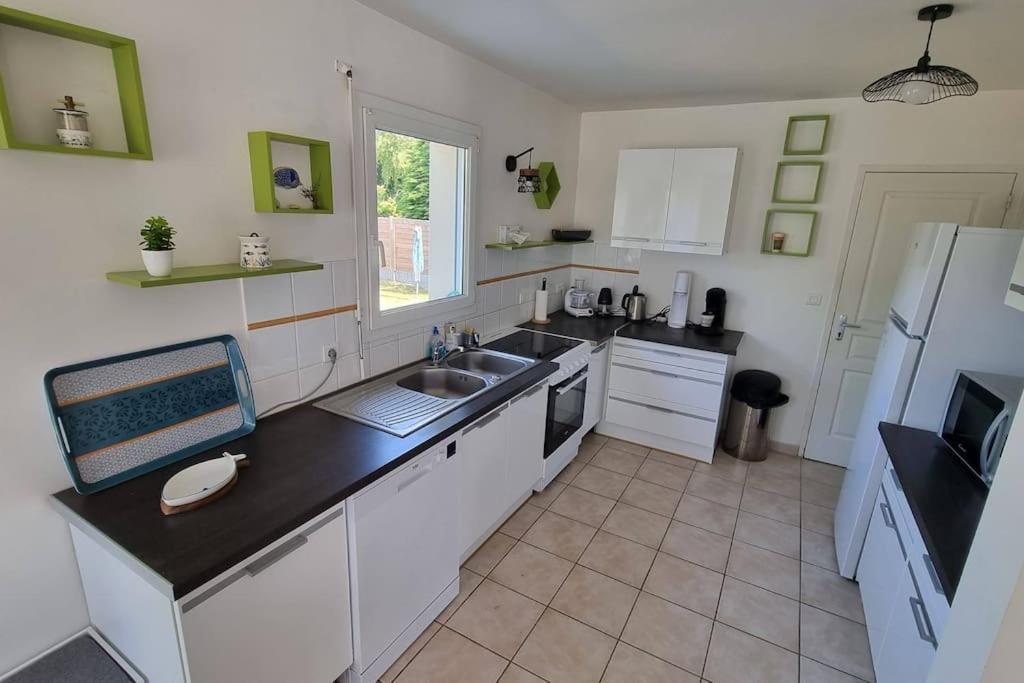 Maison De Famille Situee A Saint-Molf. Extérieur photo