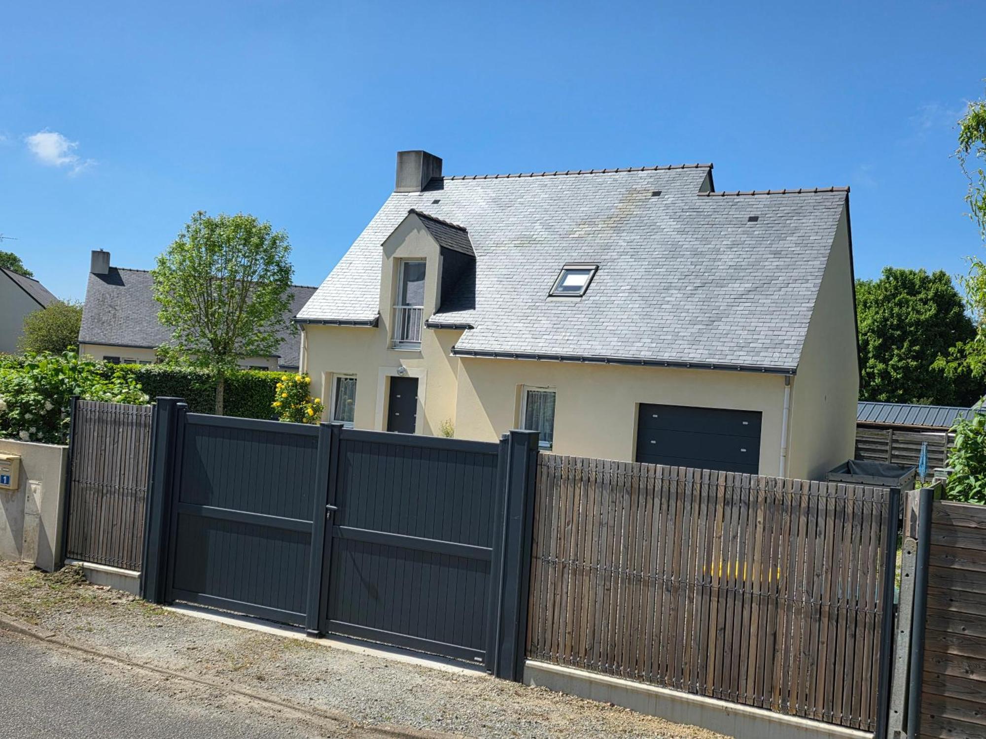 Maison De Famille Situee A Saint-Molf. Extérieur photo